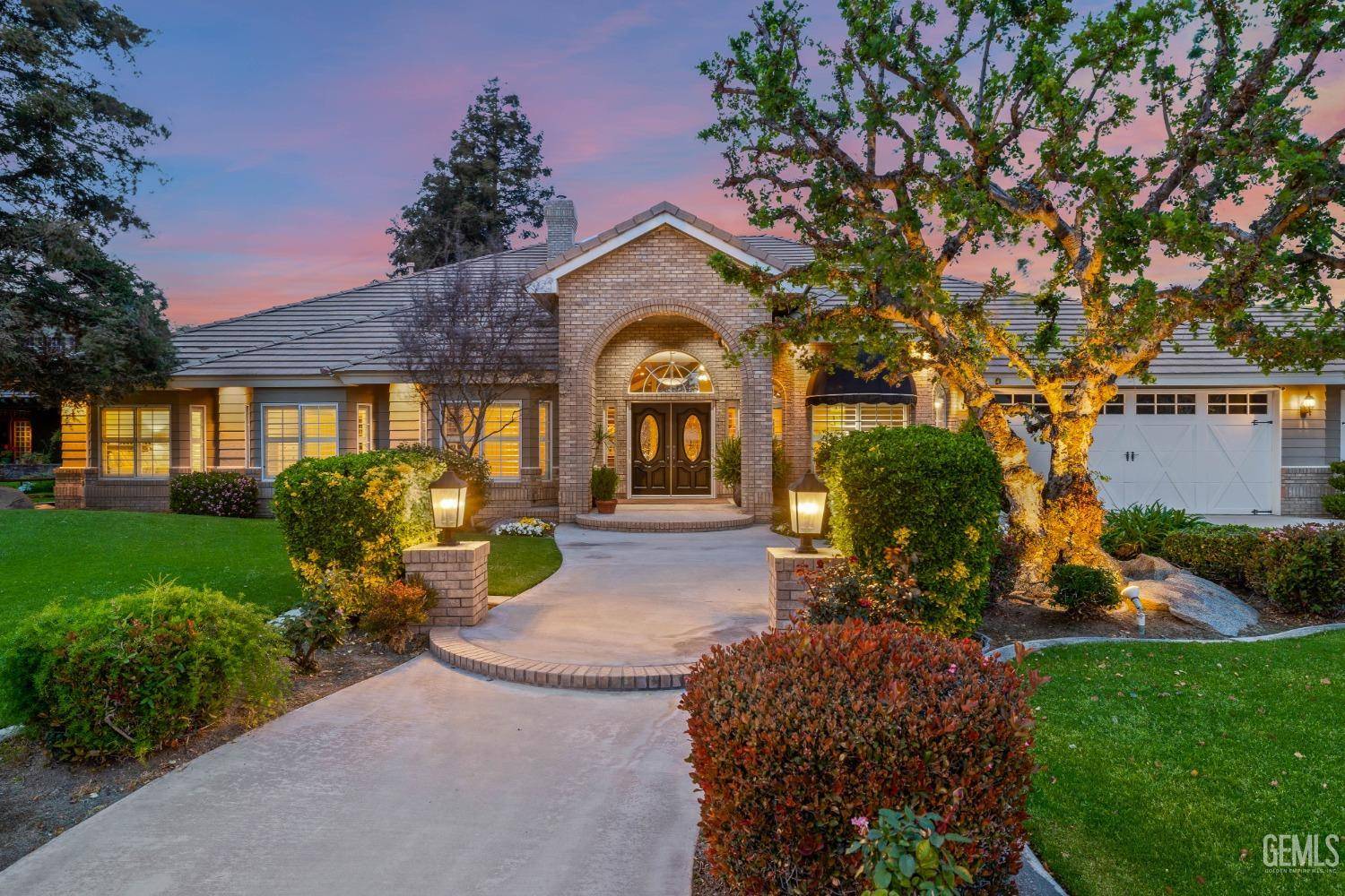 Bakersfield, CA 93314,15930 Arabella Avenue