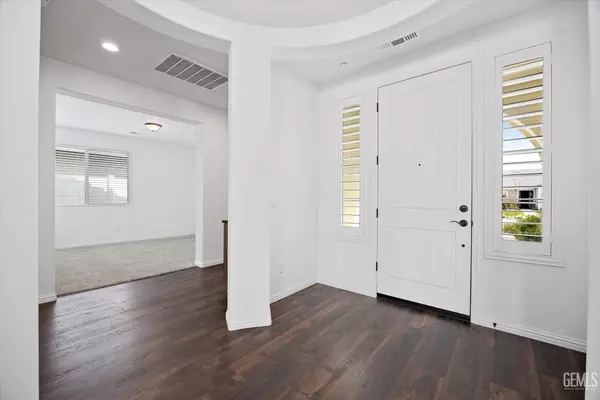 Bakersfield, CA 93311,14206 Addleston