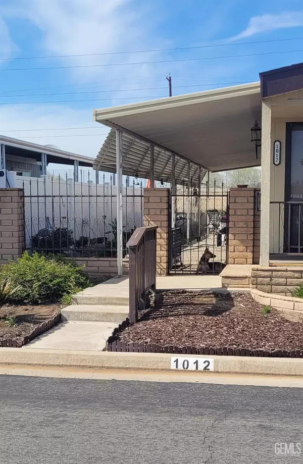 Bakersfield, CA 93301,1012 Coconut Way
