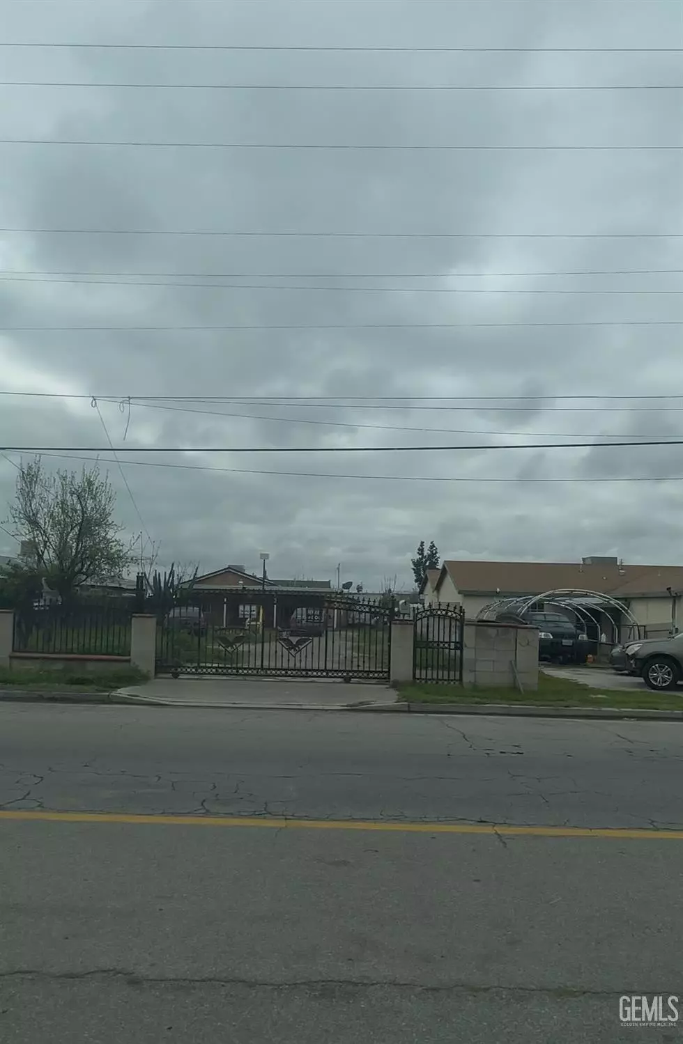 Bakersfield, CA 93305,1907 Kentucky Street