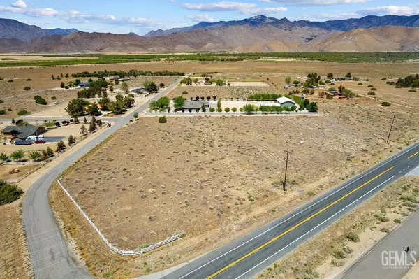 Lake Isabella, CA 93240,1 Ford St. APN 425-101-20
