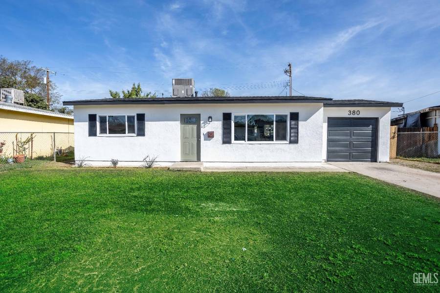 380 E Orange Avenue, Shafter, CA 93263