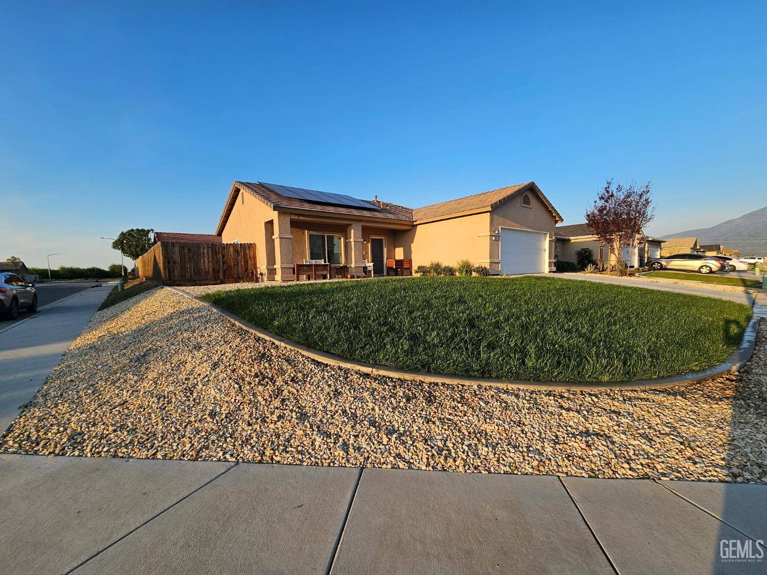 208 Bautista Court, Arvin, CA 93203