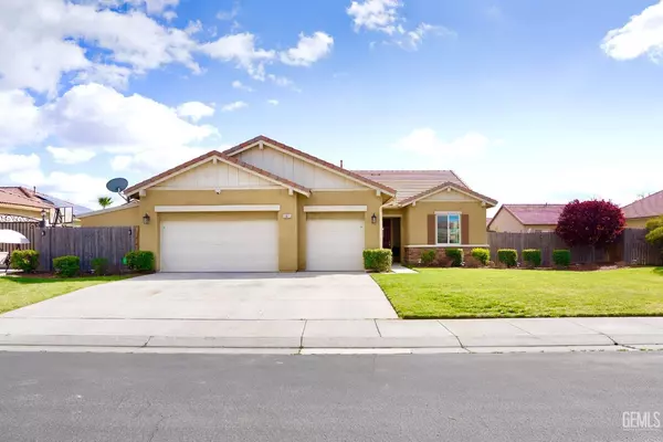 15611 Saint Clement Way, Bakersfield, CA 93314