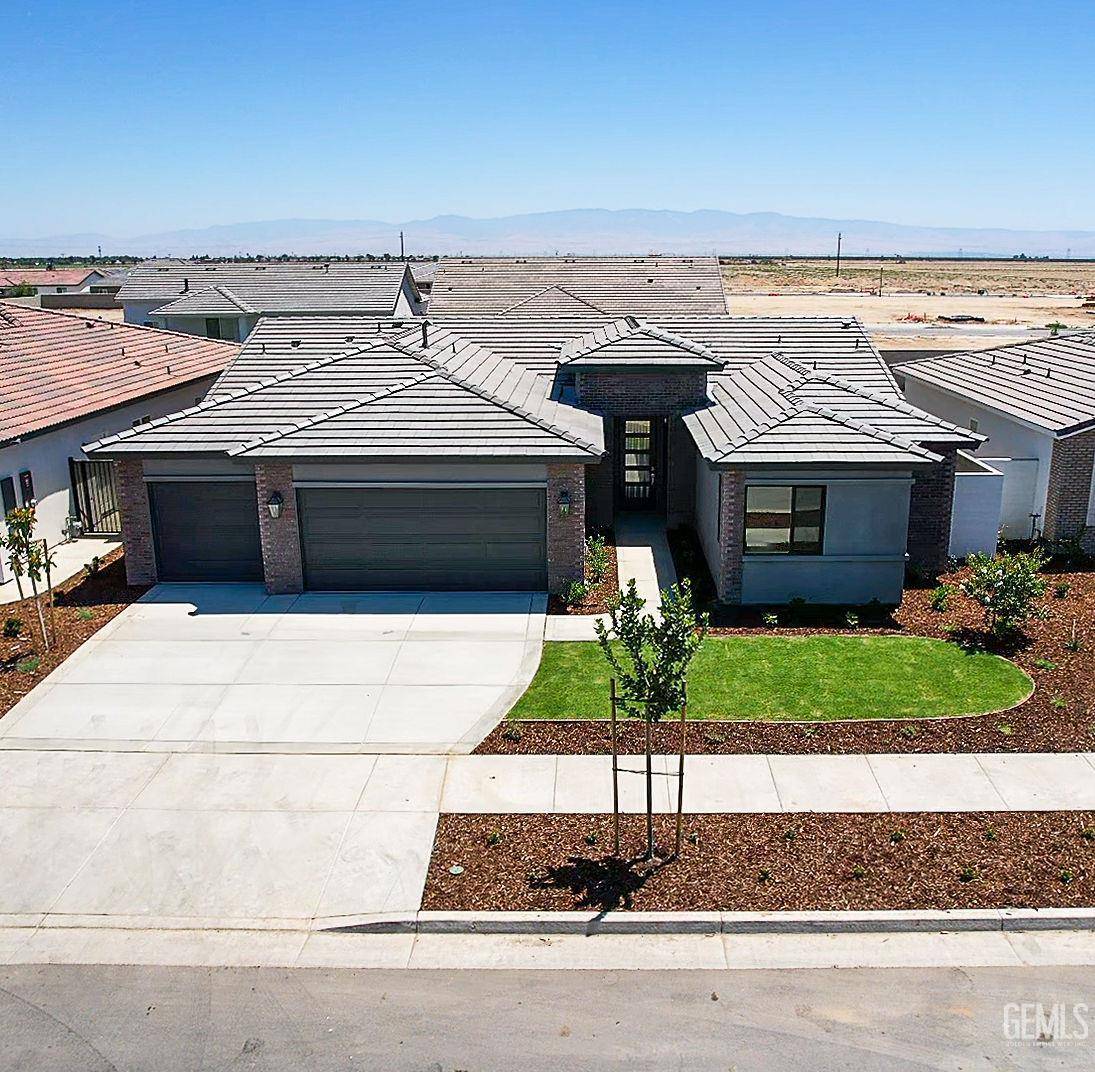 12707 Kinnick Court, Bakersfield, CA 93311