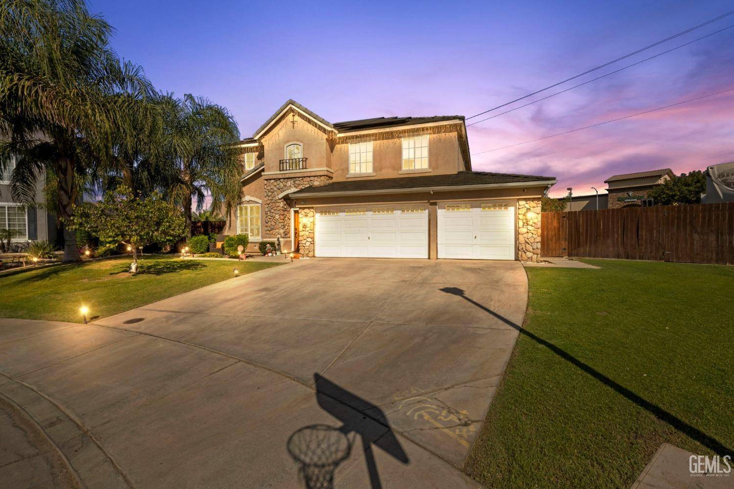 Bakersfield, CA 93312,11302 Mantova