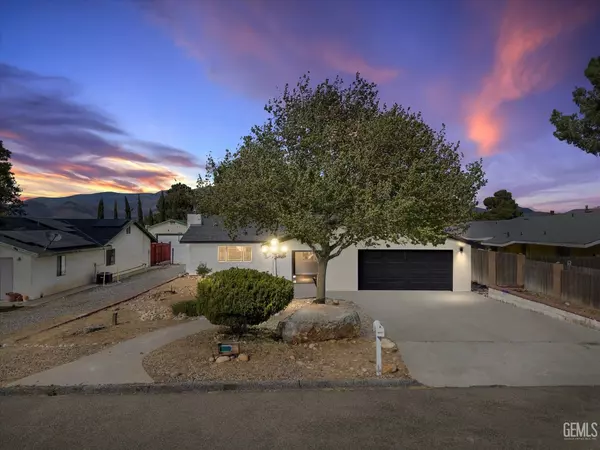 6621 Dogwood Avenue, Lake Isabella, CA 93240