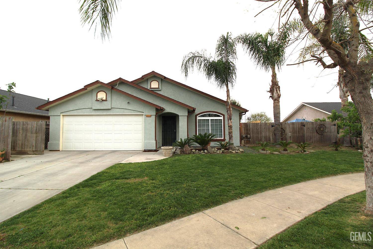2177 Delaware Court, Tulare, CA 93274