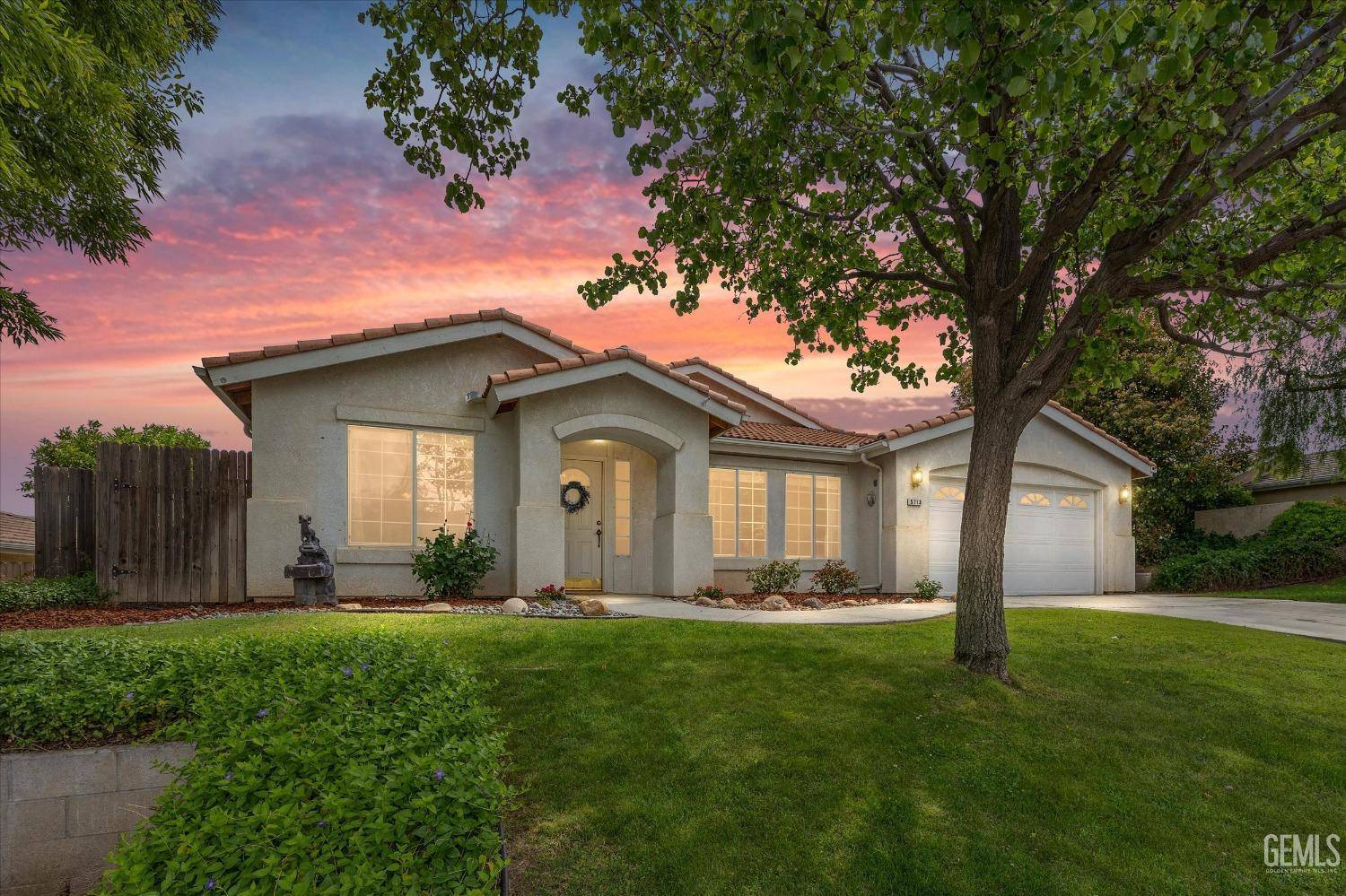 5713 Harpy Eagle Avenue, Bakersfield, CA 93306