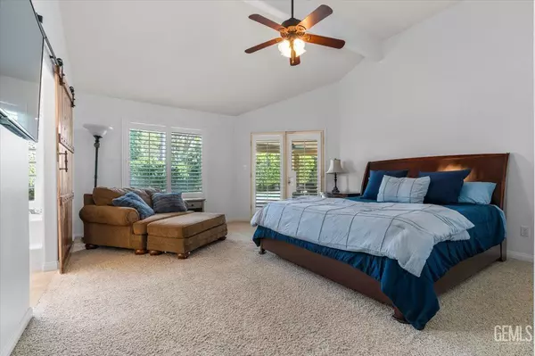 Bakersfield, CA 93314,1512 Leaf Crest Lane