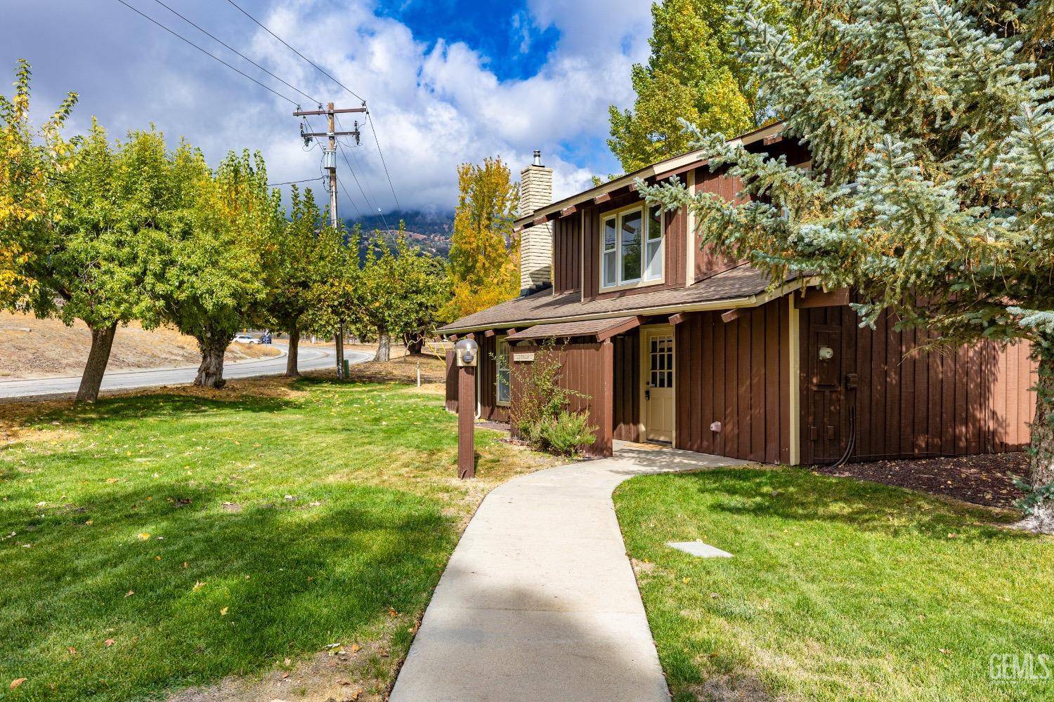 Tehachapi, CA 93561,1 Cloverleaf Court