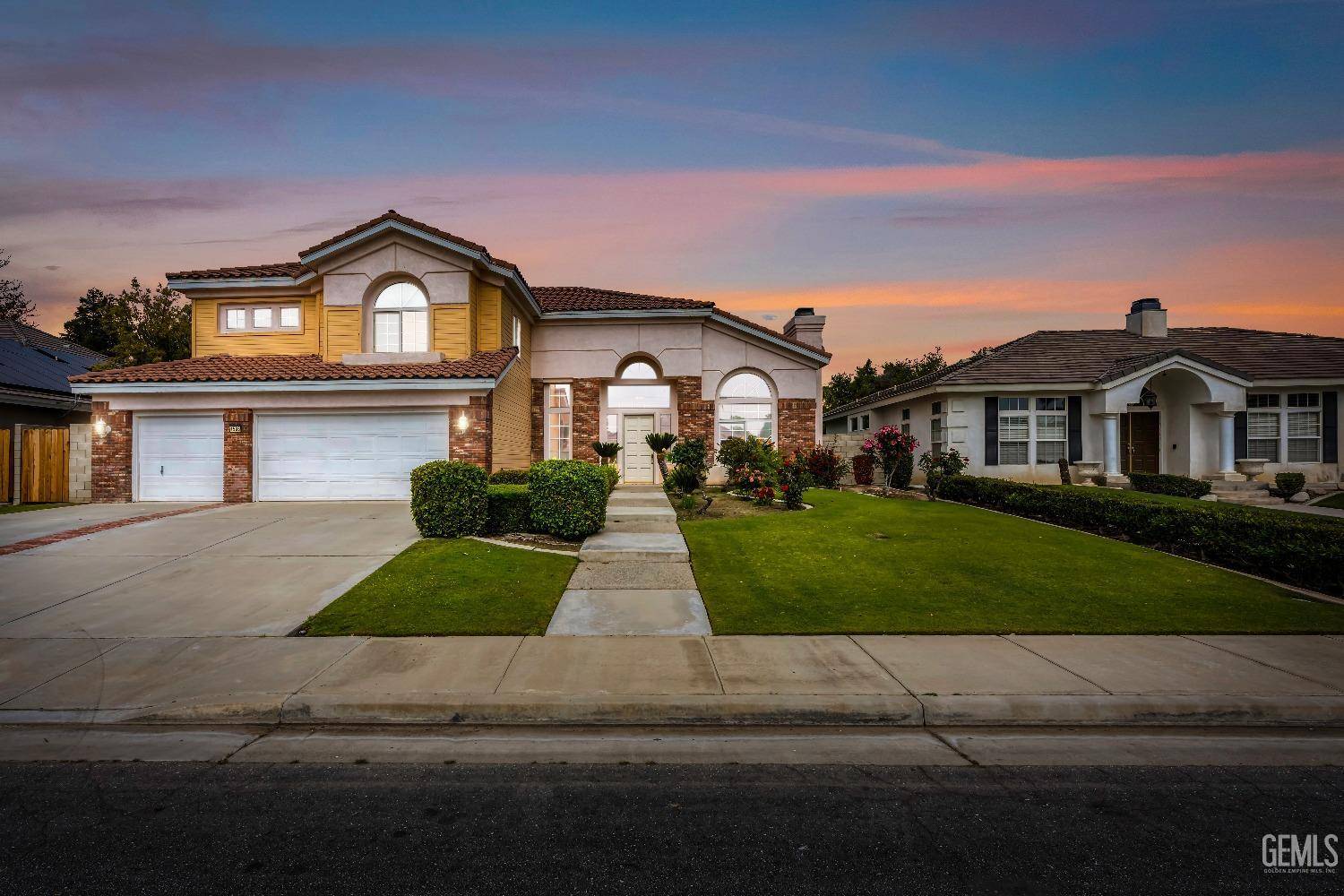1508 Fieldspring Drive, Bakersfield, CA 93311