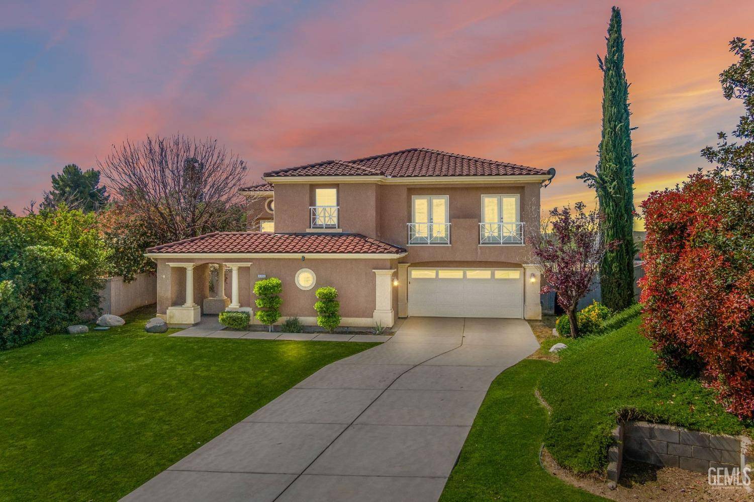 6600 Canaletto Avenue, Bakersfield, CA 93306
