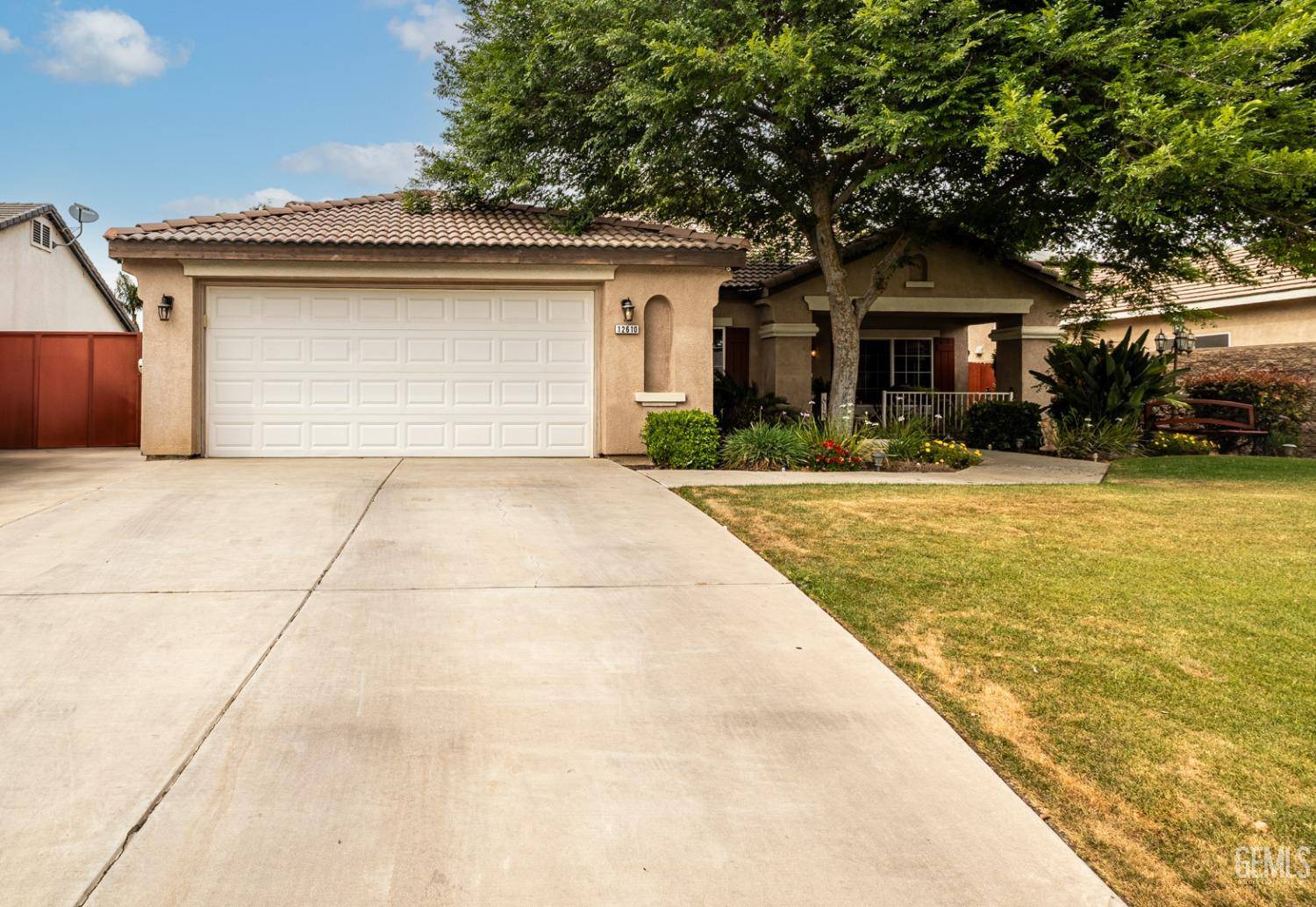 12610 Knights Bridge Place, Bakersfield, CA 93312