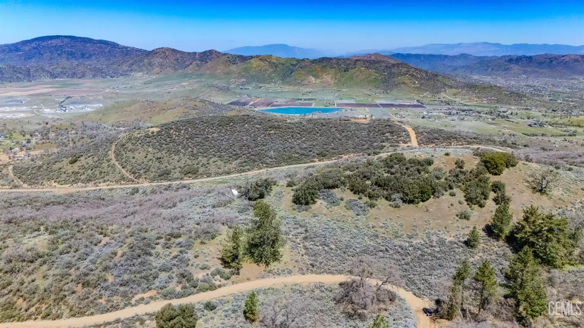 Tehachapi, CA 93561,23131 Constance Way