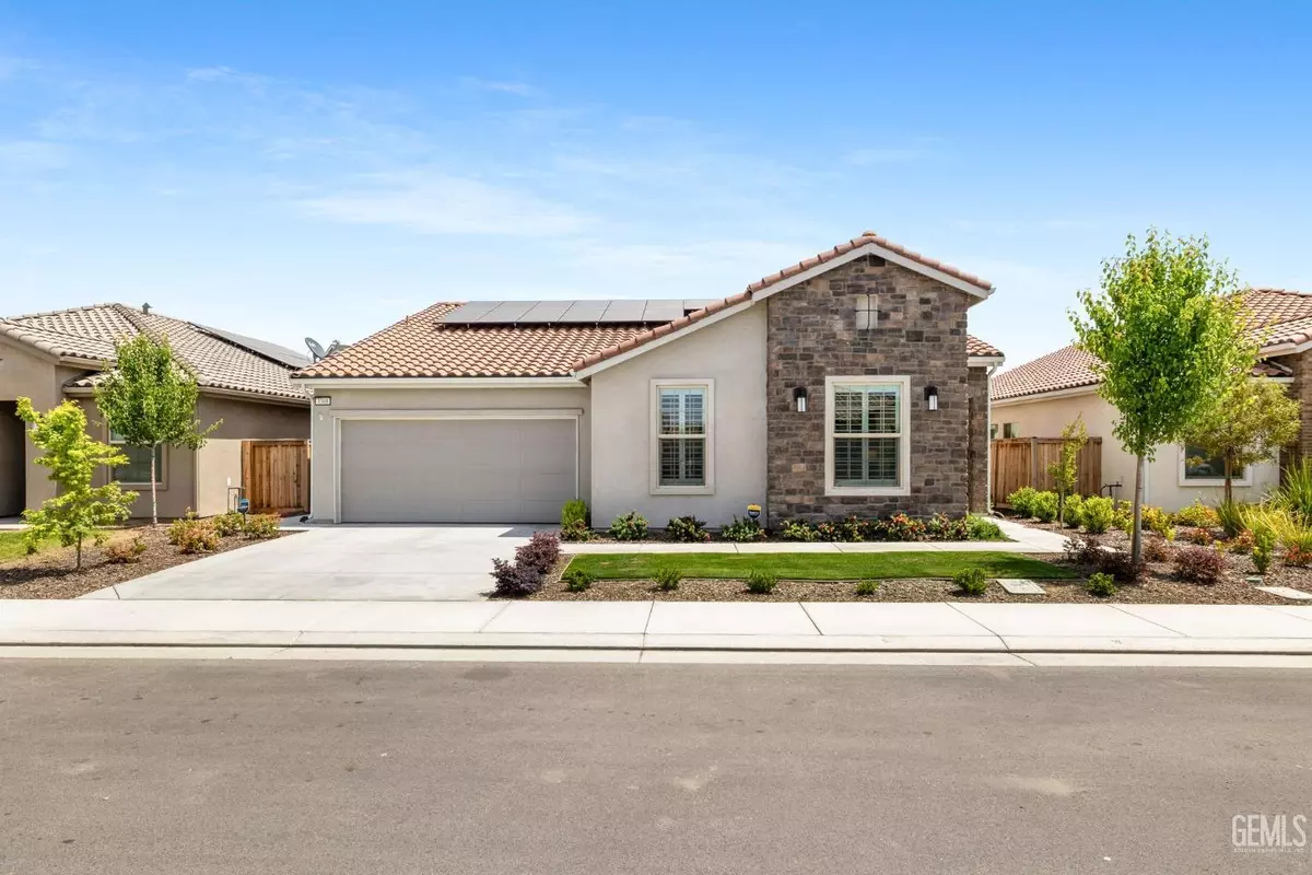 Shafter, CA 93263,3308 Whispering Brook Lane