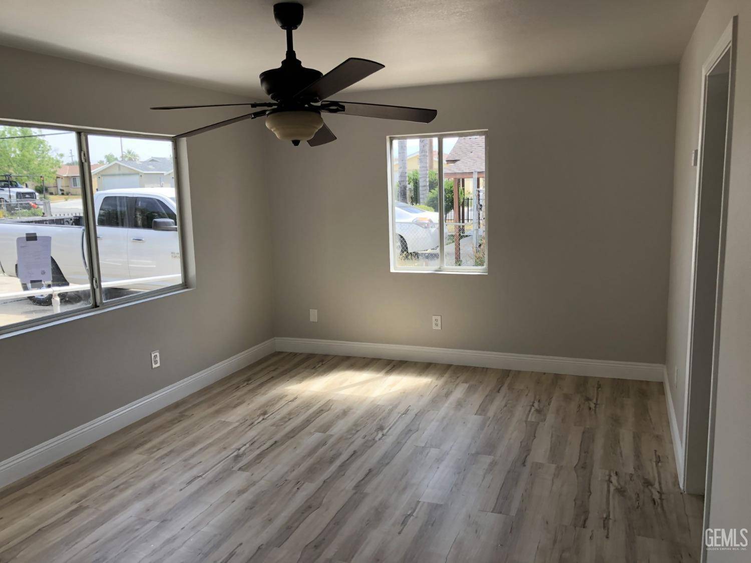 Bakersfield, CA 93306,2729 Security Avenue
