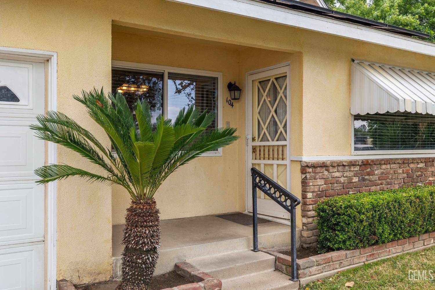 Bakersfield, CA 93308,104 Sequoia Drive