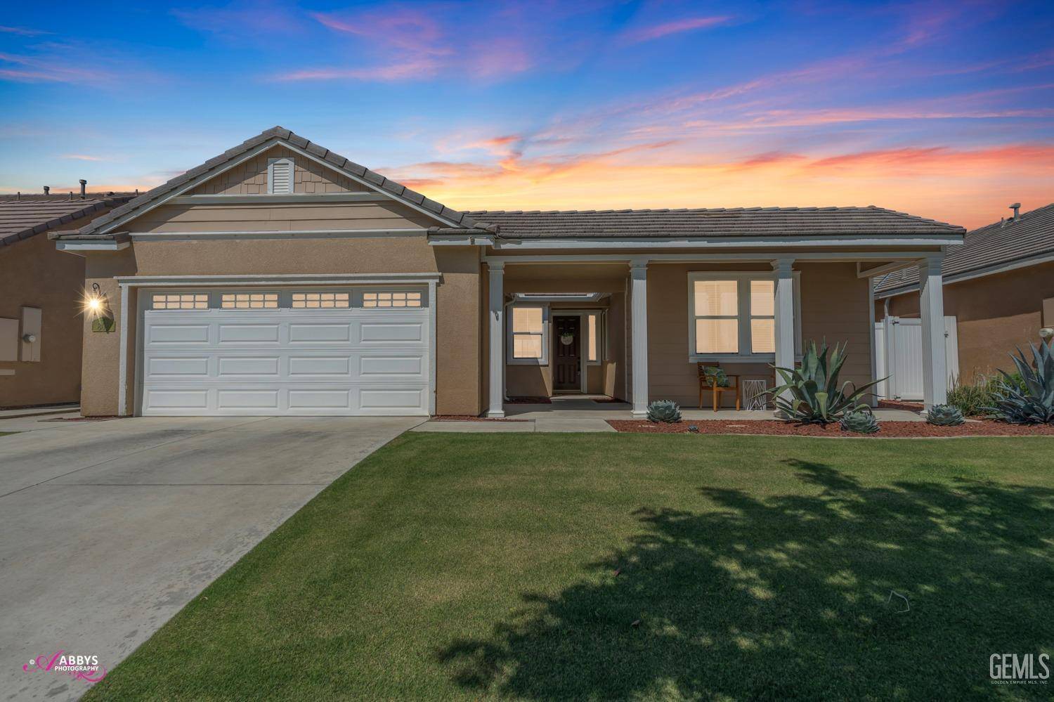 807 White Alder Drive, Bakersfield, CA 93314