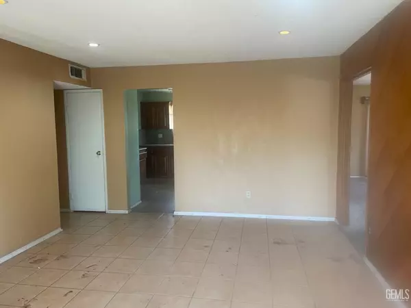 Bakersfield, CA 93312,4145 Courtney Street