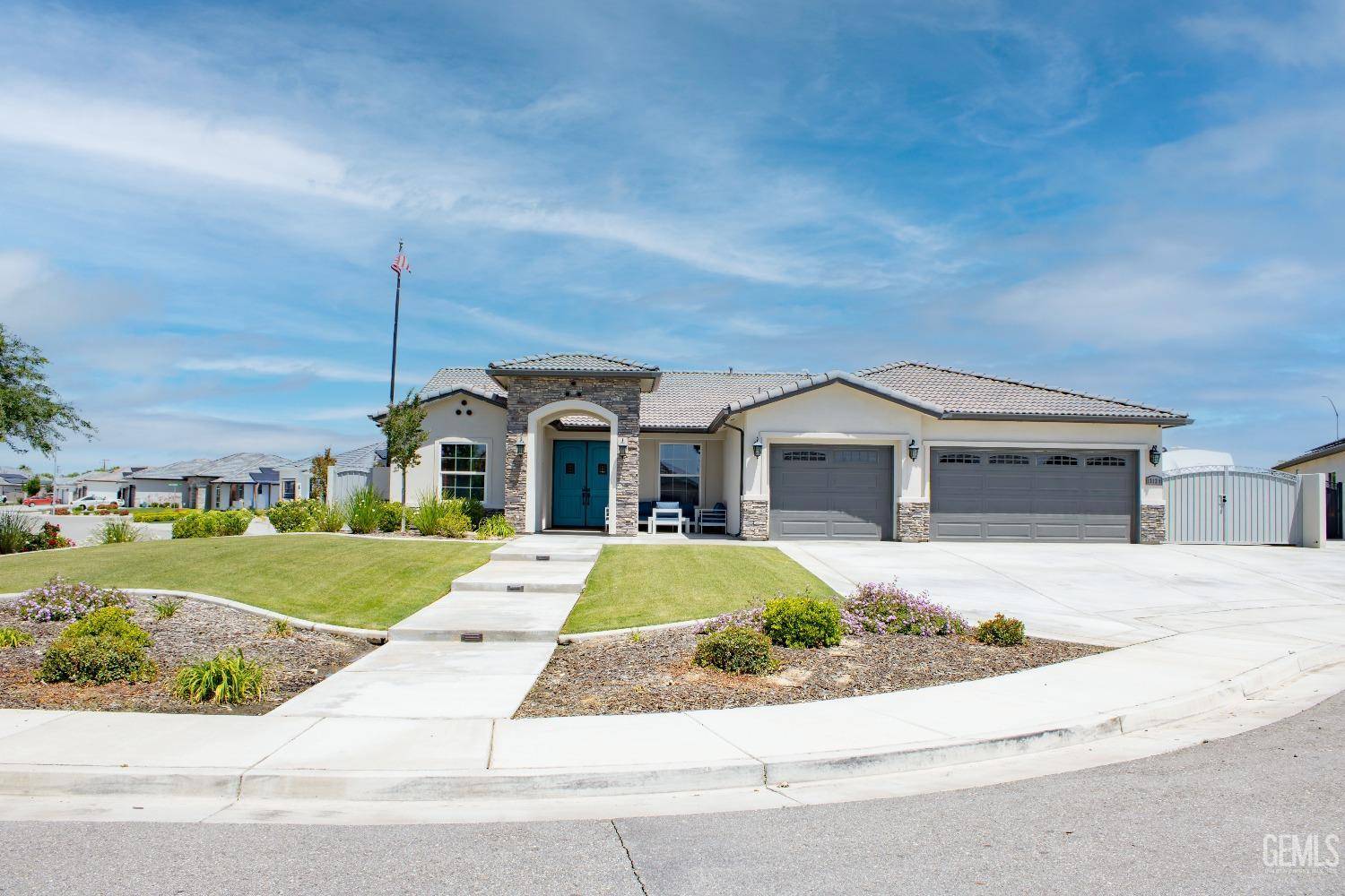 13128 Modoza Court, Bakersfield, CA 93314