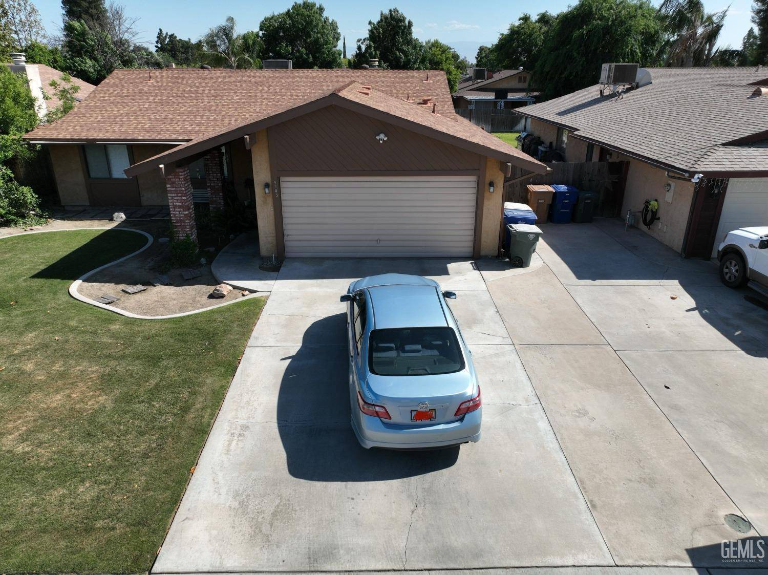 Bakersfield, CA 93313,4105 Thatch Avenue
