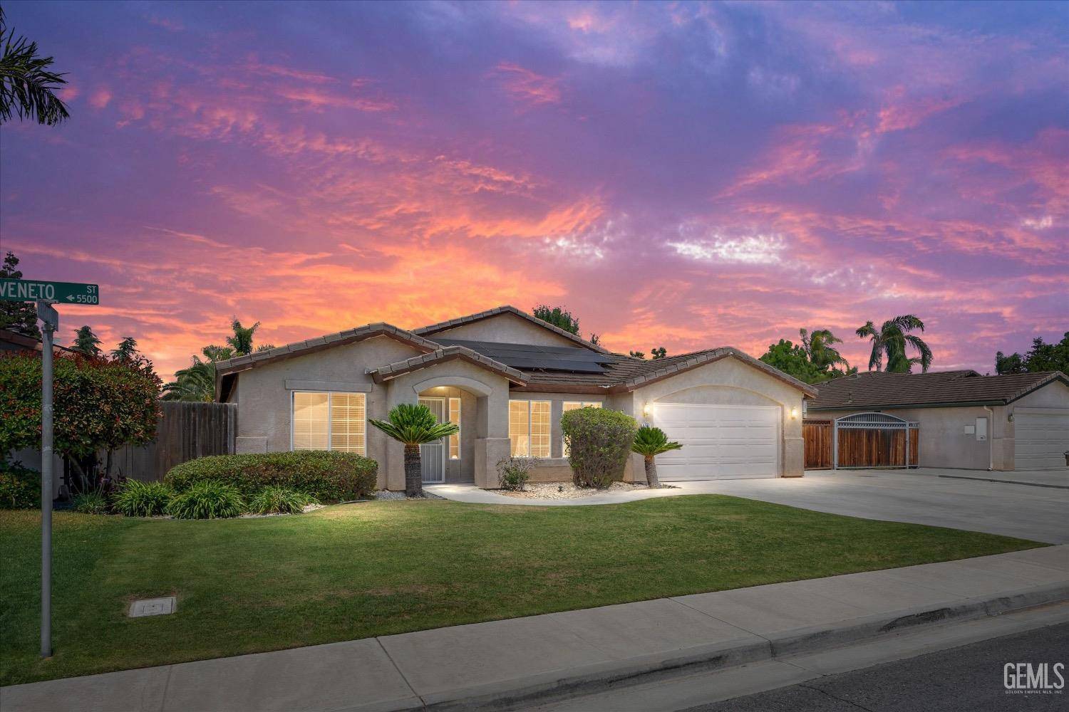 5502 Veneto Street, Bakersfield, CA 93308