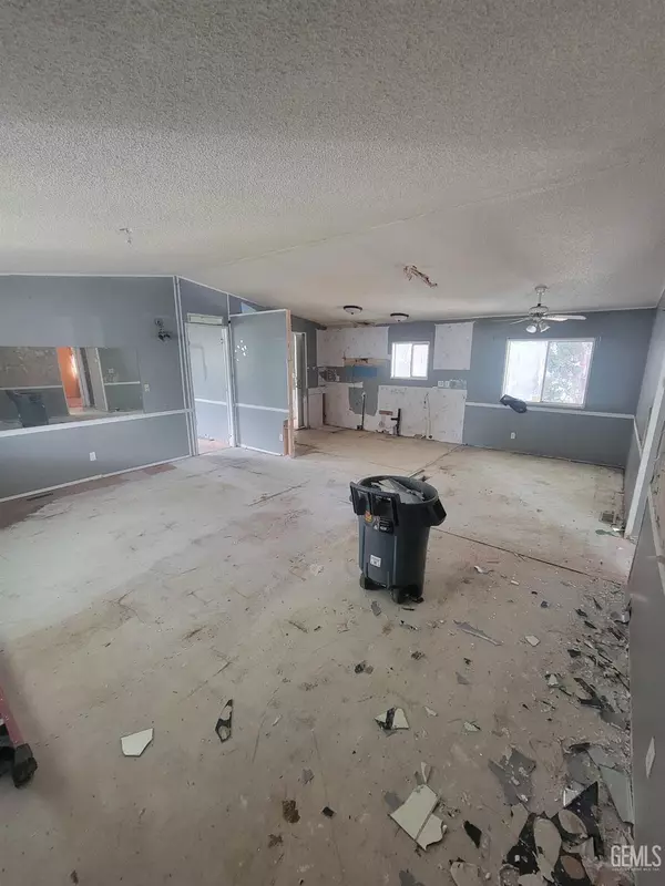 Tehachapi, CA 93561,14556 E Tehachapi Boulevard #30