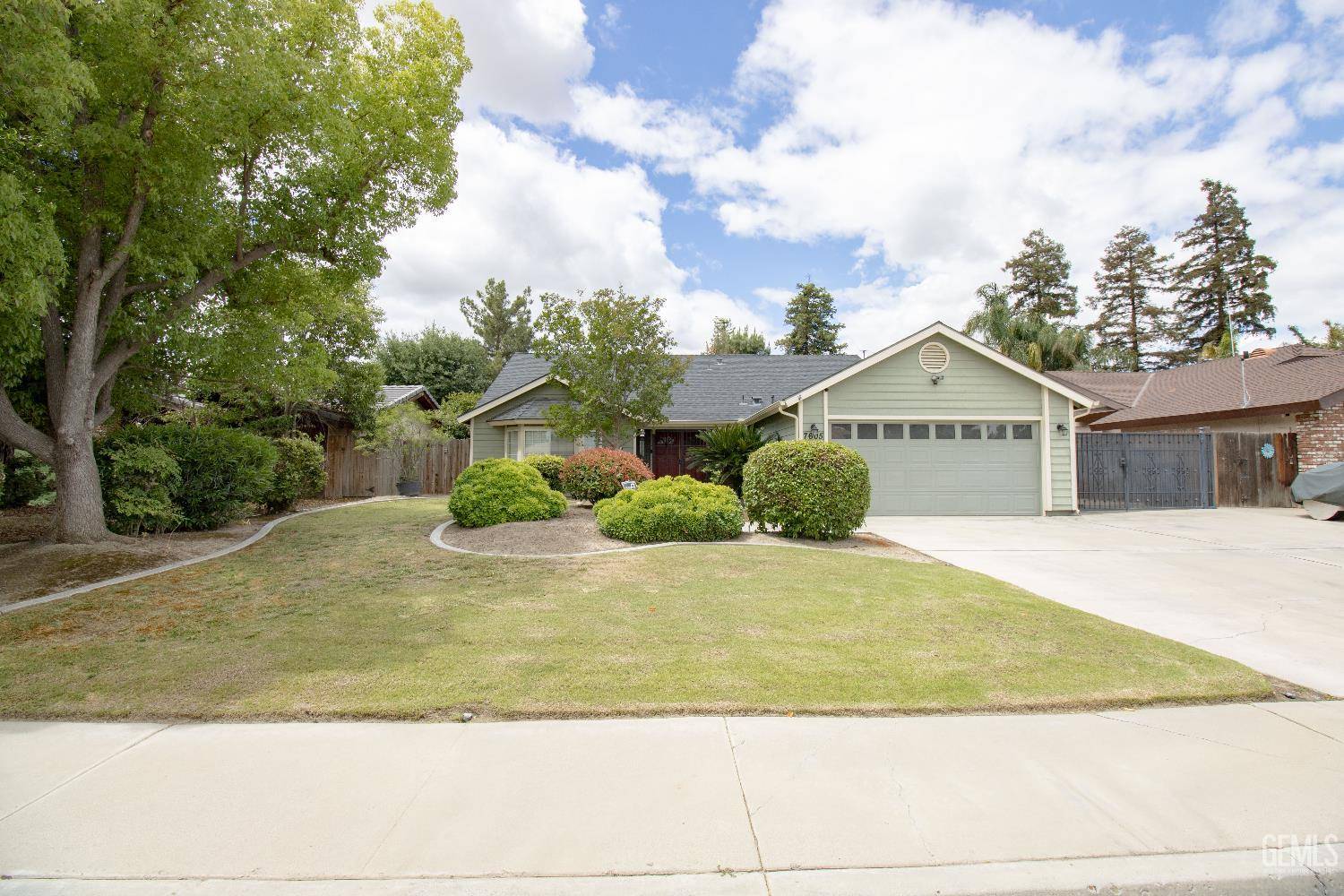 7605 Okanagan Court, Bakersfield, CA 93309