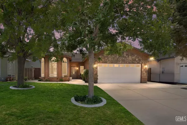 231 Sunny Meadow Drive, Bakersfield, CA 93308