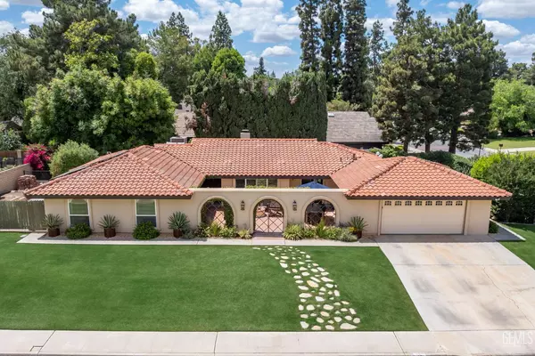 401 Via Carisma, Bakersfield, CA 93309