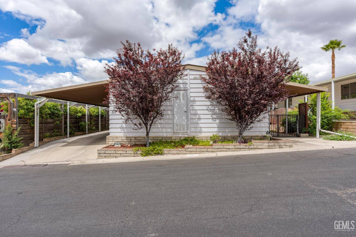 Bakersfield, CA 93306,0 8536 kern canyon #55