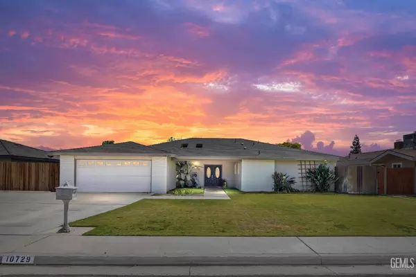 10729 Lindalee Lane, Bakersfield, CA 93312