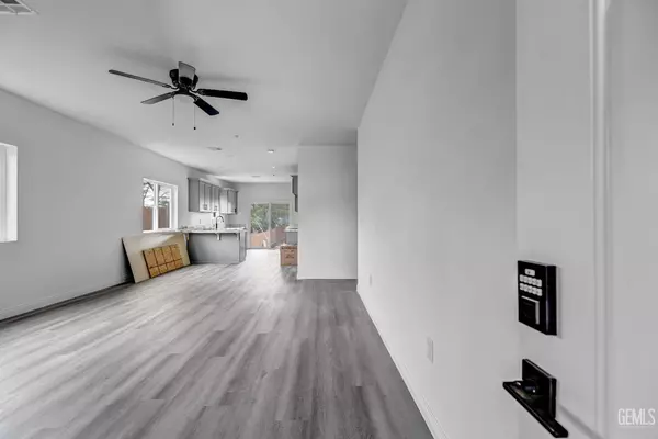 Bakersfield, CA 93305,1627 Tejon Street