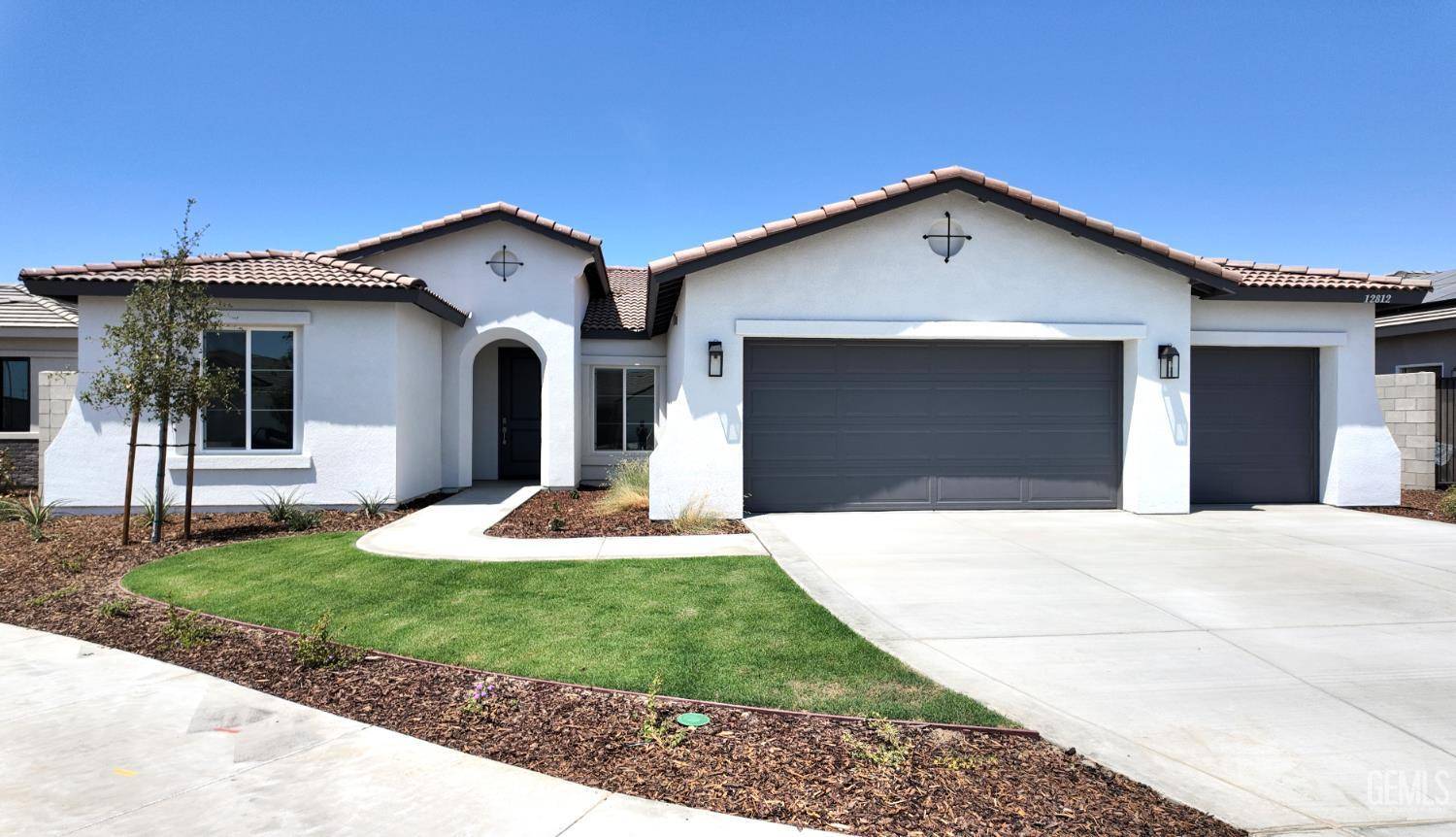12812 Kinnick, Bakersfield, CA 93311