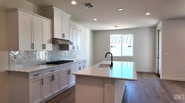 Bakersfield, CA 93311,12818 Kinnick ct
