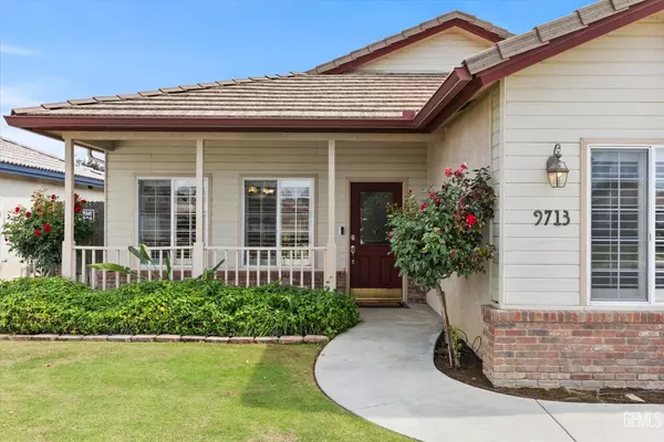 9713 Mona Lisa Lane, Bakersfield, CA 93312