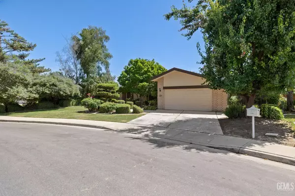Bakersfield, CA 93309,7209 Lahaina Avenue