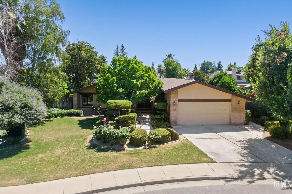Bakersfield, CA 93309,7209 Lahaina Avenue
