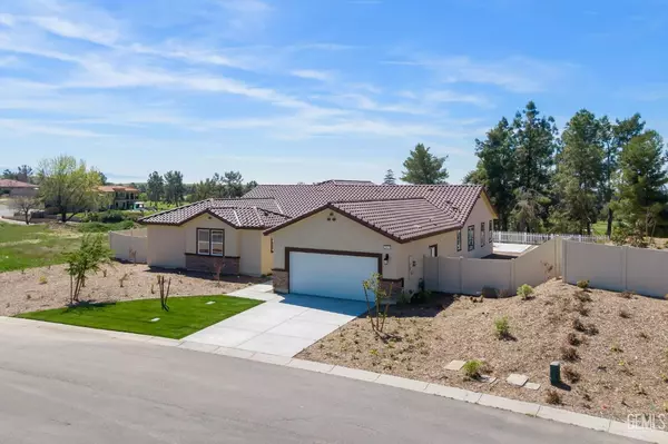 Bakersfield, CA 93306,5608 Levanto Street