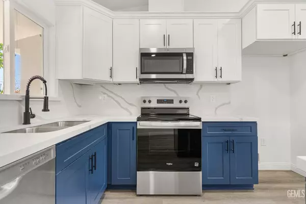 Bakersfield, CA 93304,405 Cypress Street