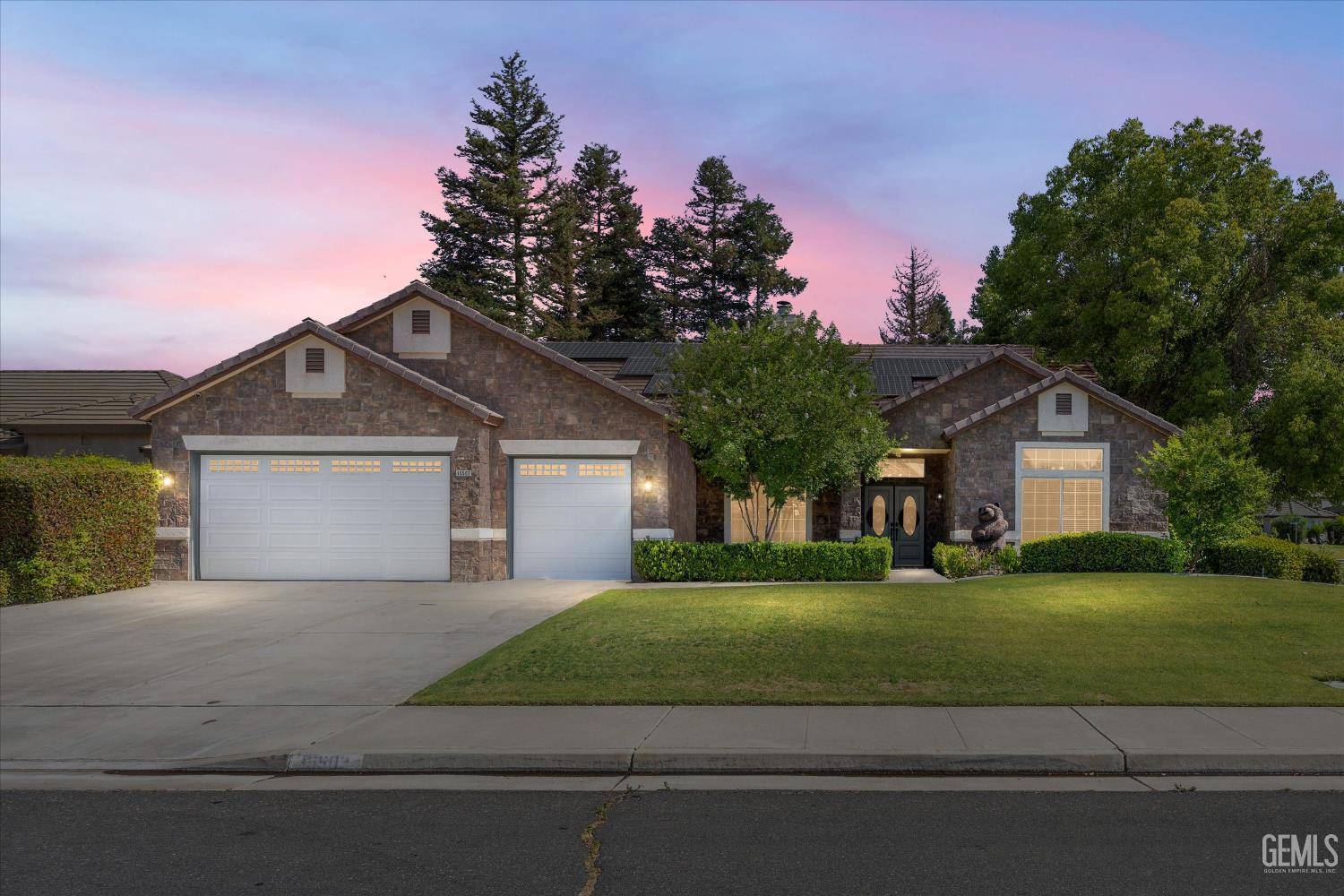 15502 Sammie Avenue, Bakersfield, CA 93314