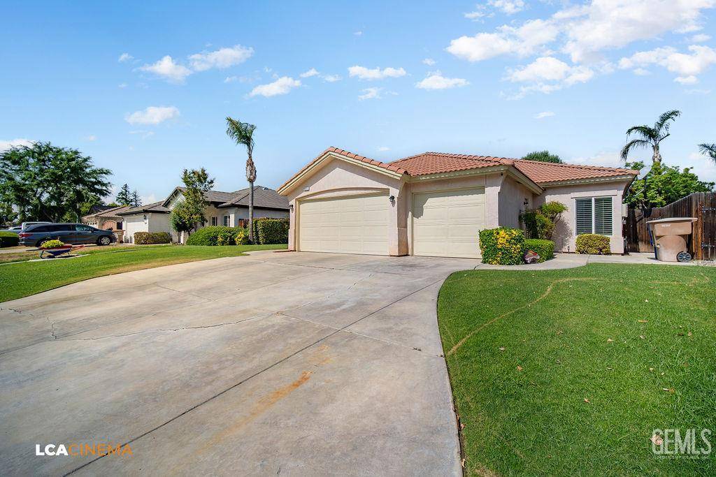 Bakersfield, CA 93312,6611 Radio Flyer Drive
