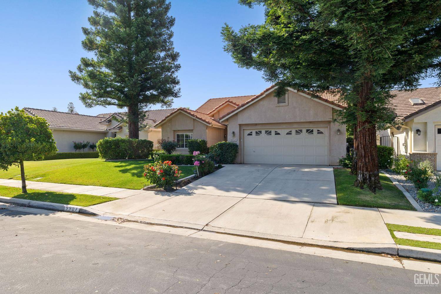 Bakersfield, CA 93311,9907 Artistry Rose Court