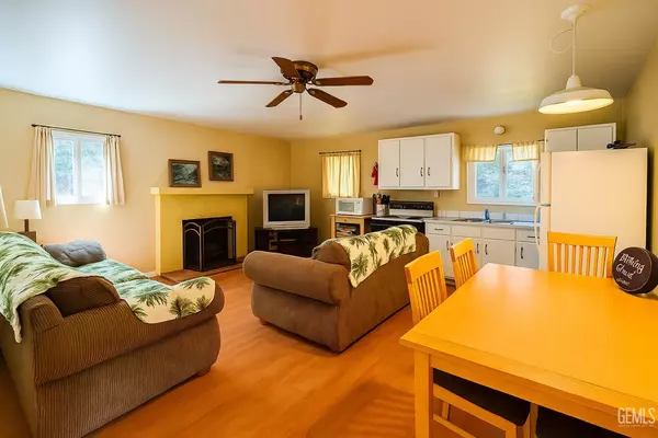 Wofford Heights, CA 93285,10520 Spruce Drive