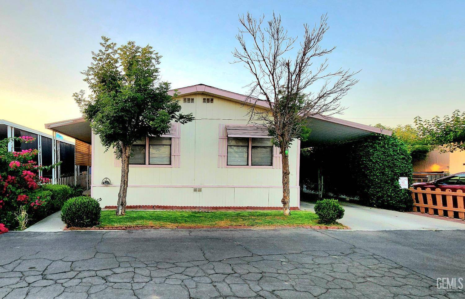 Arvin, CA 93203,200 5th Avenue #32