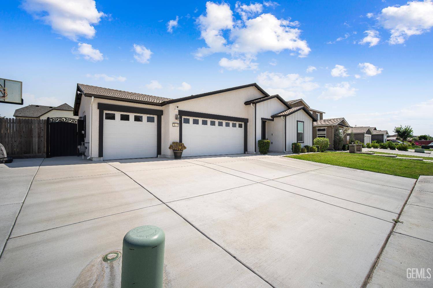 Bakersfield, CA 93311,10303 Fort Sanders Avenue