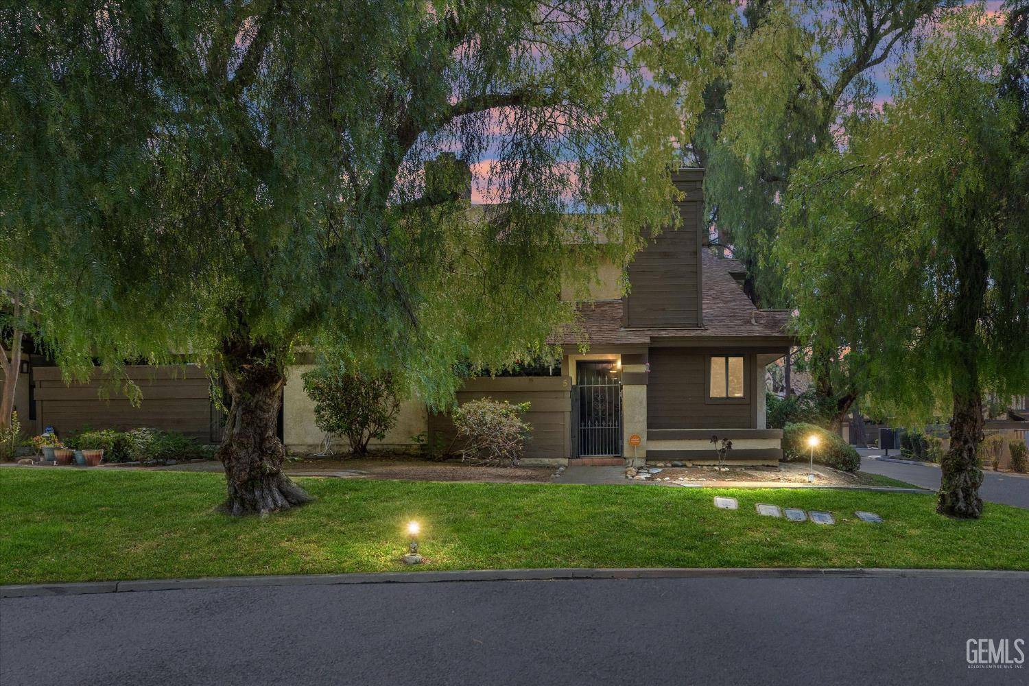 3301 Columbus Street #5, Bakersfield, CA 93306