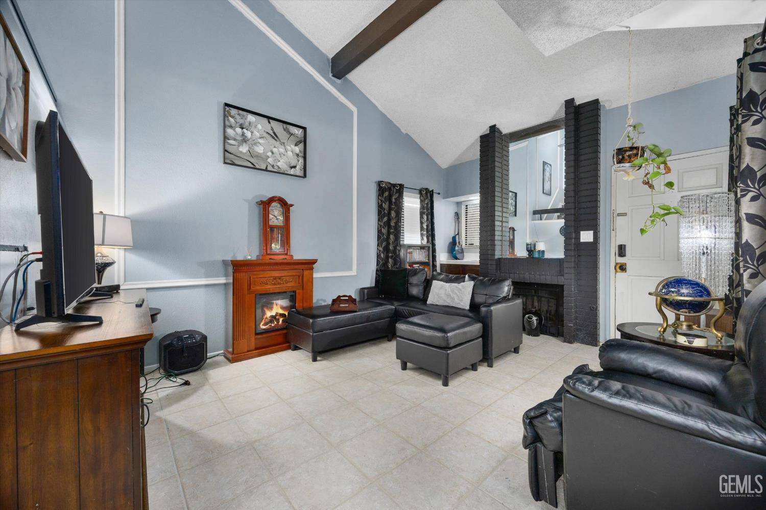 Bakersfield, CA 93306,3301 Columbus Street #5