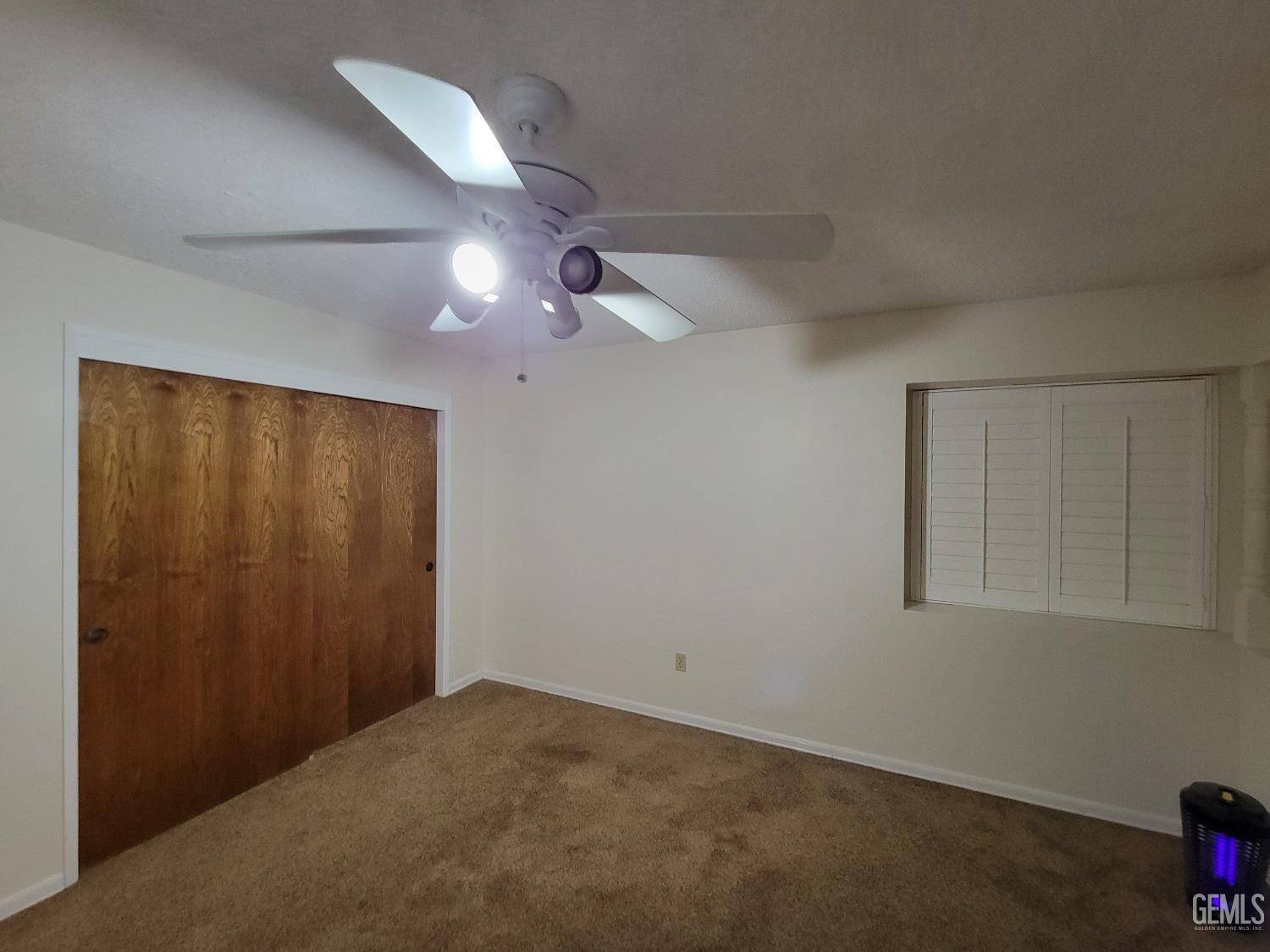 Bakersfield, CA 93308,6918 Crestwood Street